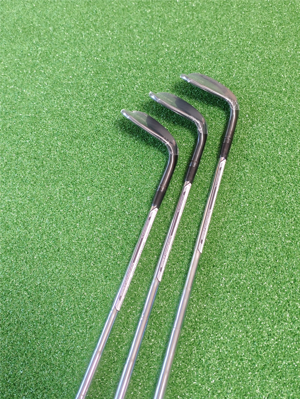 Shaft Flex Stiff - 3PCS Black Wedges MG 4 Clubs